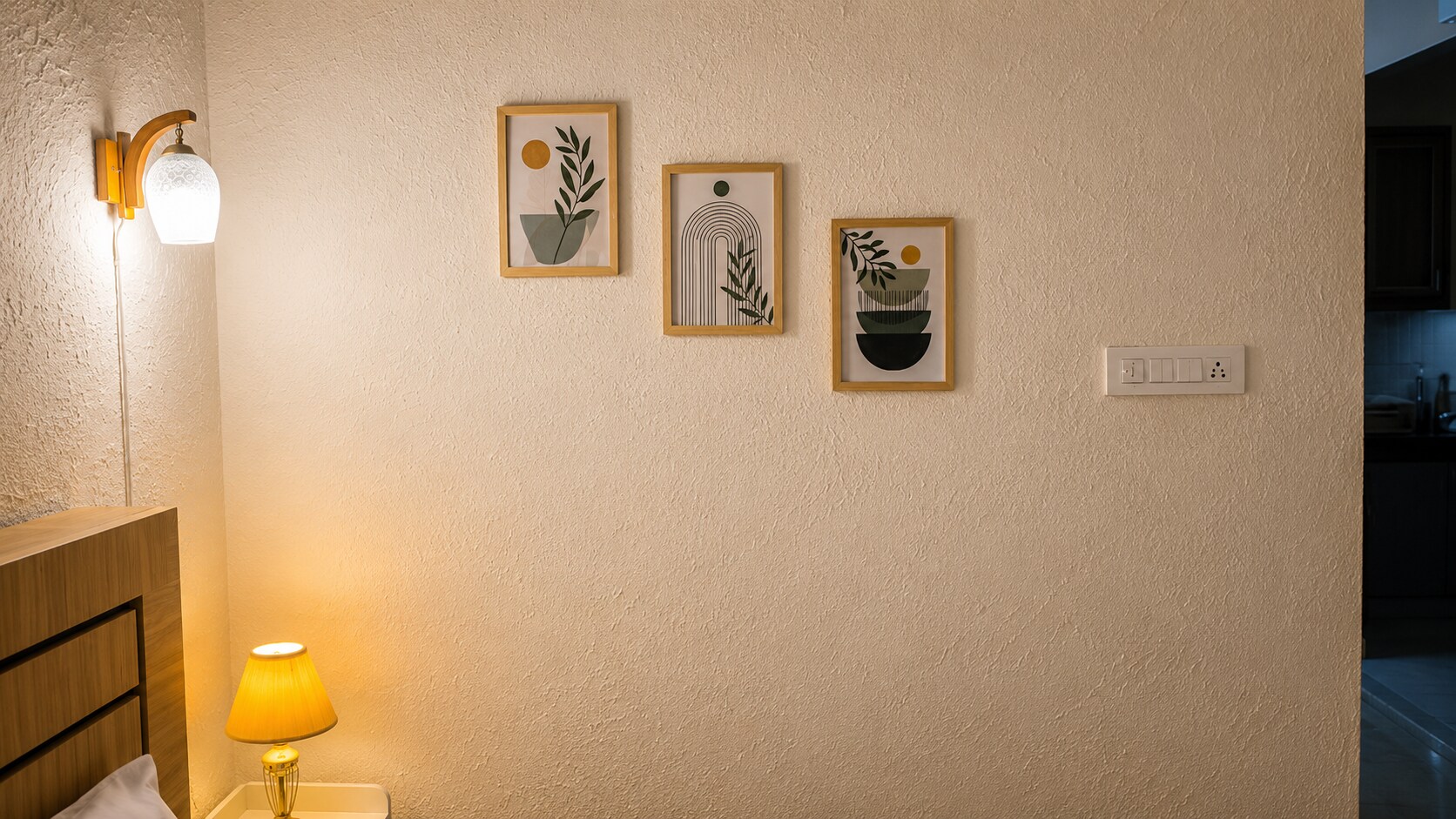 Urban Stay Luxury 1Bhk Anshal Lucknow - Tap to explore photos