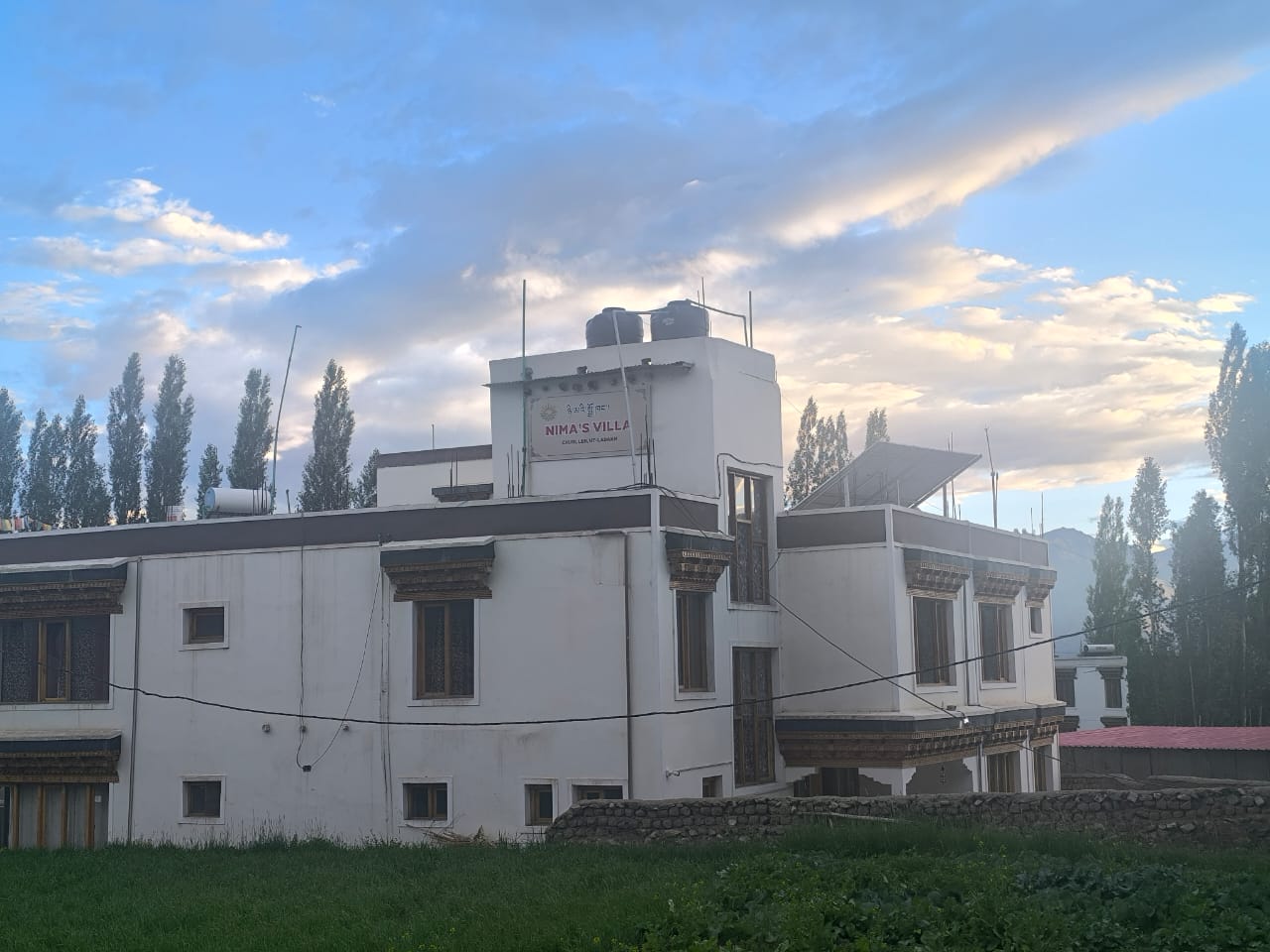 Nima's Villa - Tap to explore photos