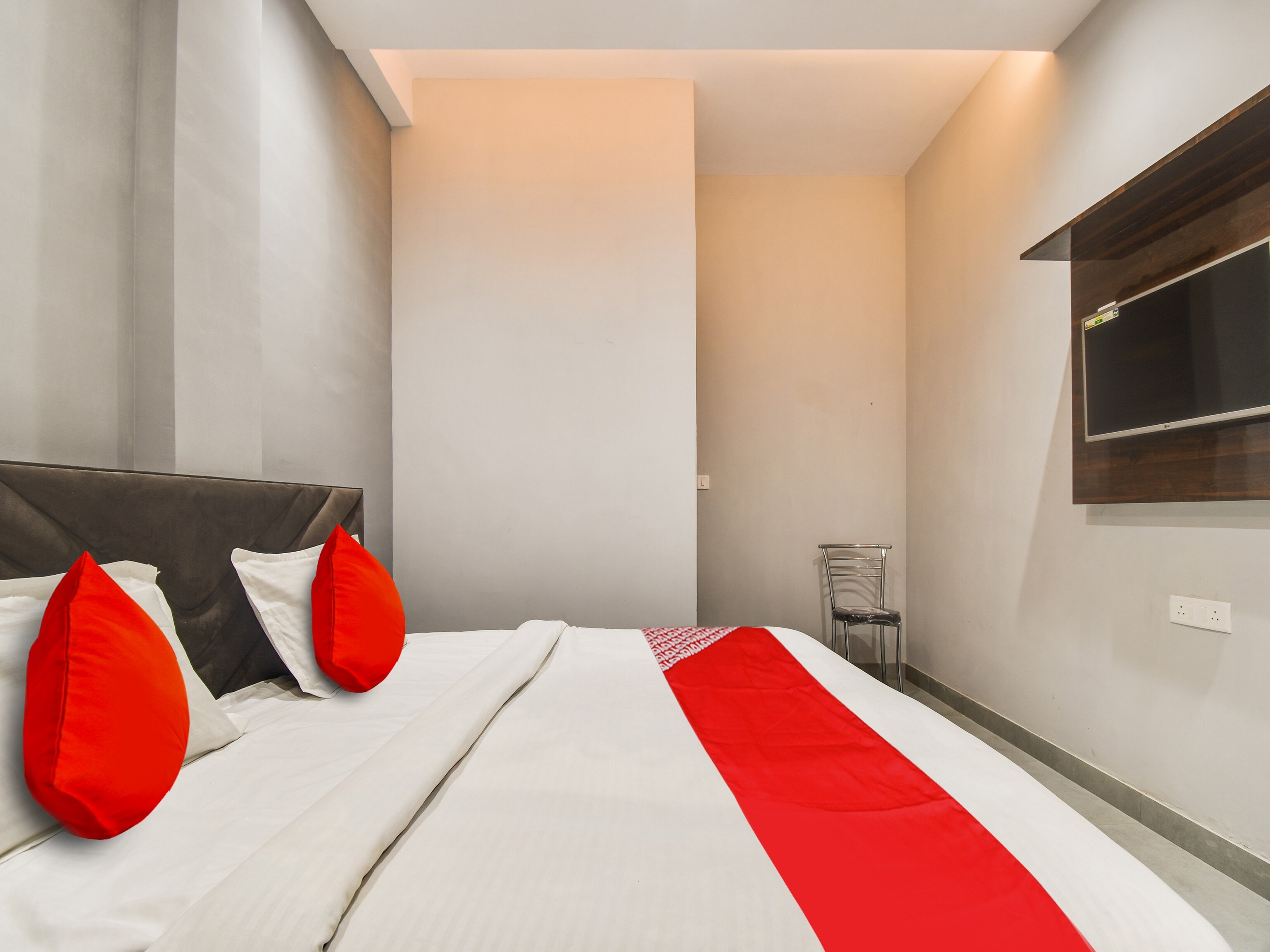 Super Hotel O Iris Lite - Tap to explore photos