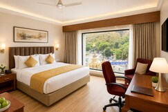 Rooms of Raj Park - Hill View