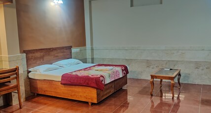 Hotel Shadow Moon Room Type - AC Deluxe Room