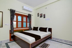 SPOT ON COZY NEST GUEST HOUSE