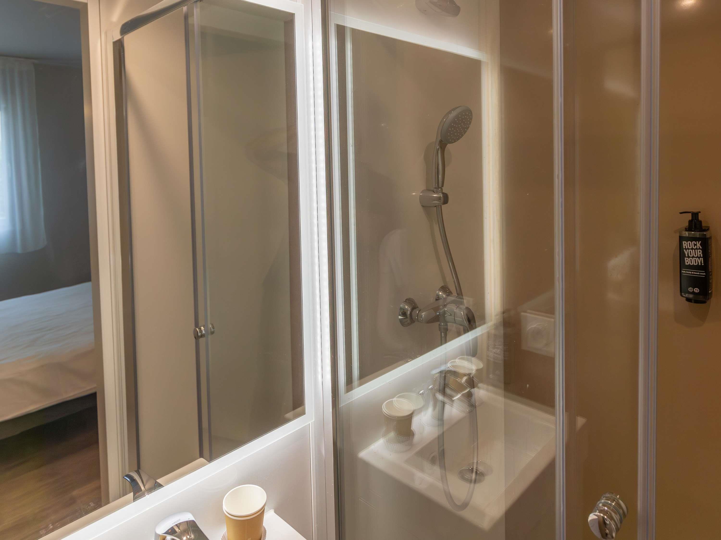 ibis budget Ciboure Saint Jean de Luz - Tap to explore photos