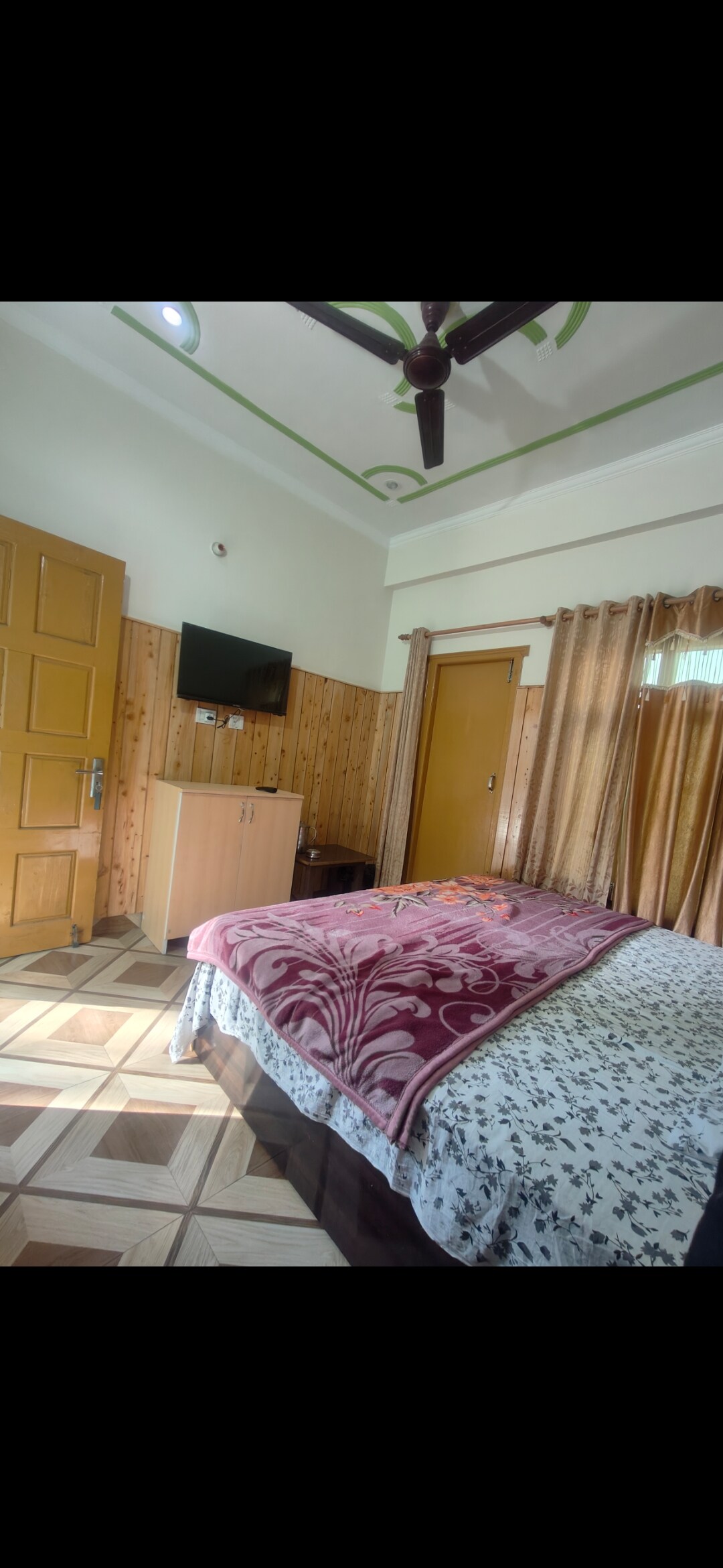 Green Guest homestay - Tap to explore photos