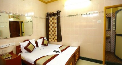 Charminar Residency Triplicane Room Type - Double Bed Room Non AC
