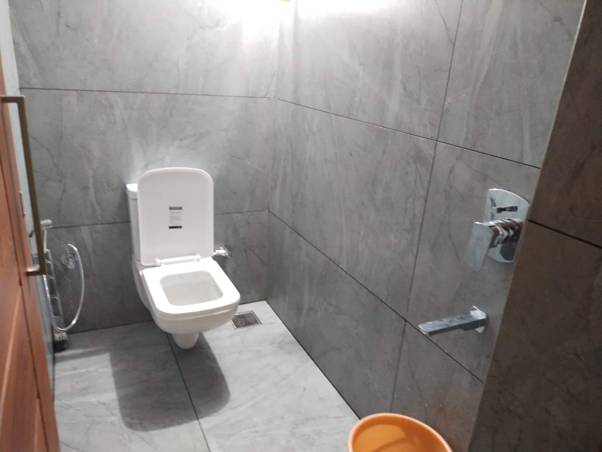 Rose Garden Homestay 3BHK - Tap to explore photos