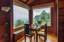 StayVista at The White Oak @ Villa Vivendi
