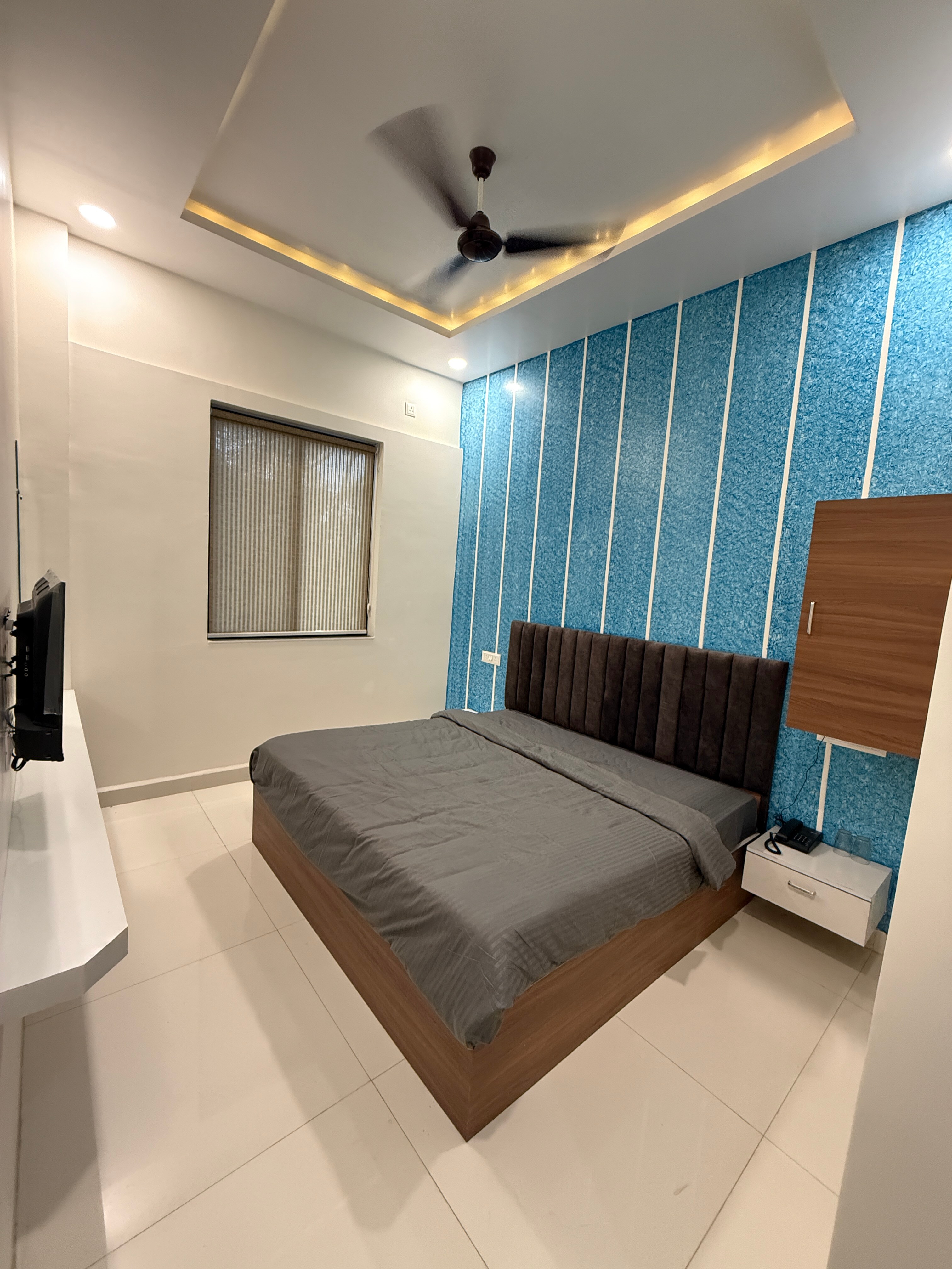 Hotel Shagun - Tap to explore photos