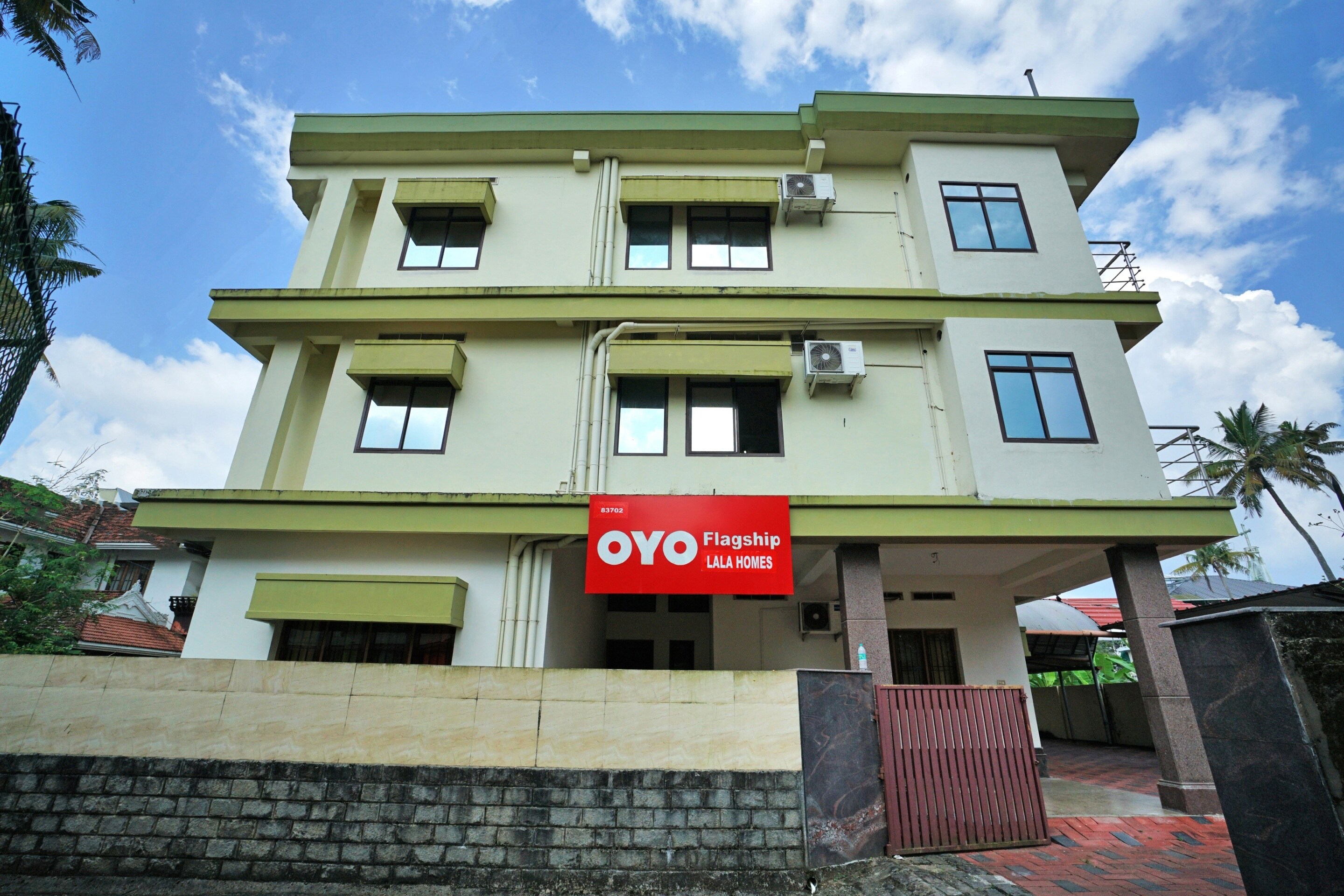 Collection O Lala Homes - Tap to explore photos