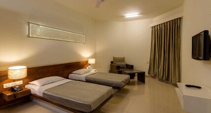Hotel Maratha Regency Room Type - Deluxe Twin Room A/C
