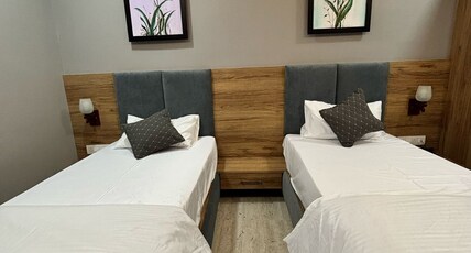 Hotel Pearl Heights Room Type - Twin Executive