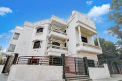 Address of Springwood Inn - 400m Sector V Metro