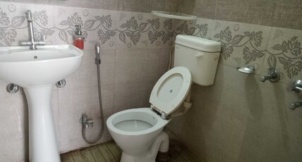 Hotel O SK Grand Room Type - Classic