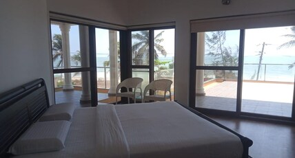 Sagar Darshan Room Type - Beach facing bedroom