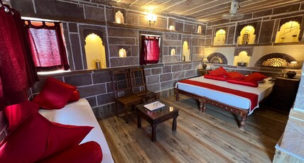 Juna Mahal Boutique Home Stay Room Type - Family Suite With Balcony
