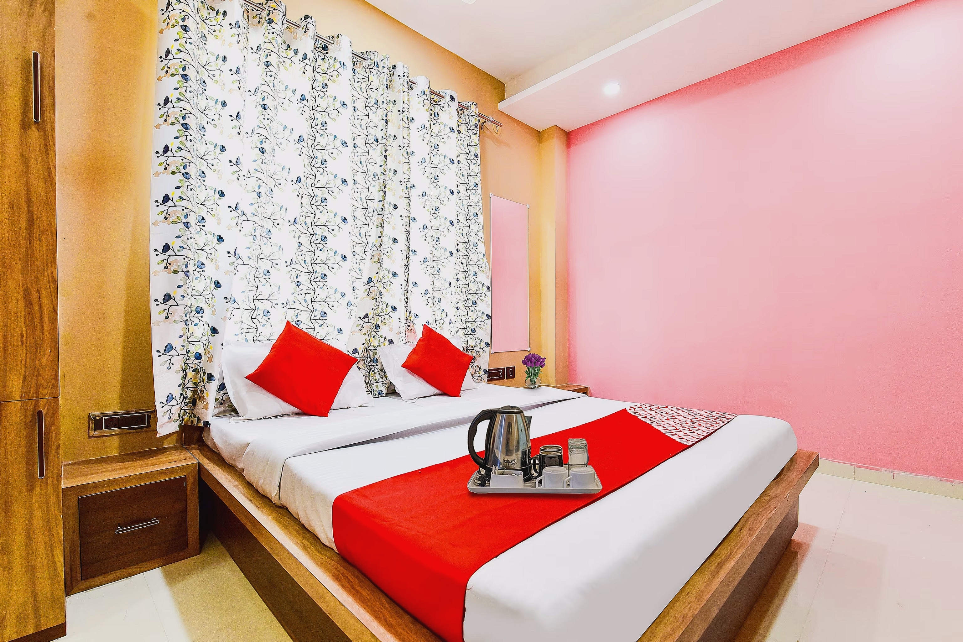 Hotel O Midiyan Palace - Tap to explore photos