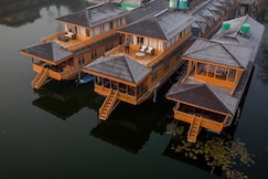 New Jacquline Heritage Houseboats