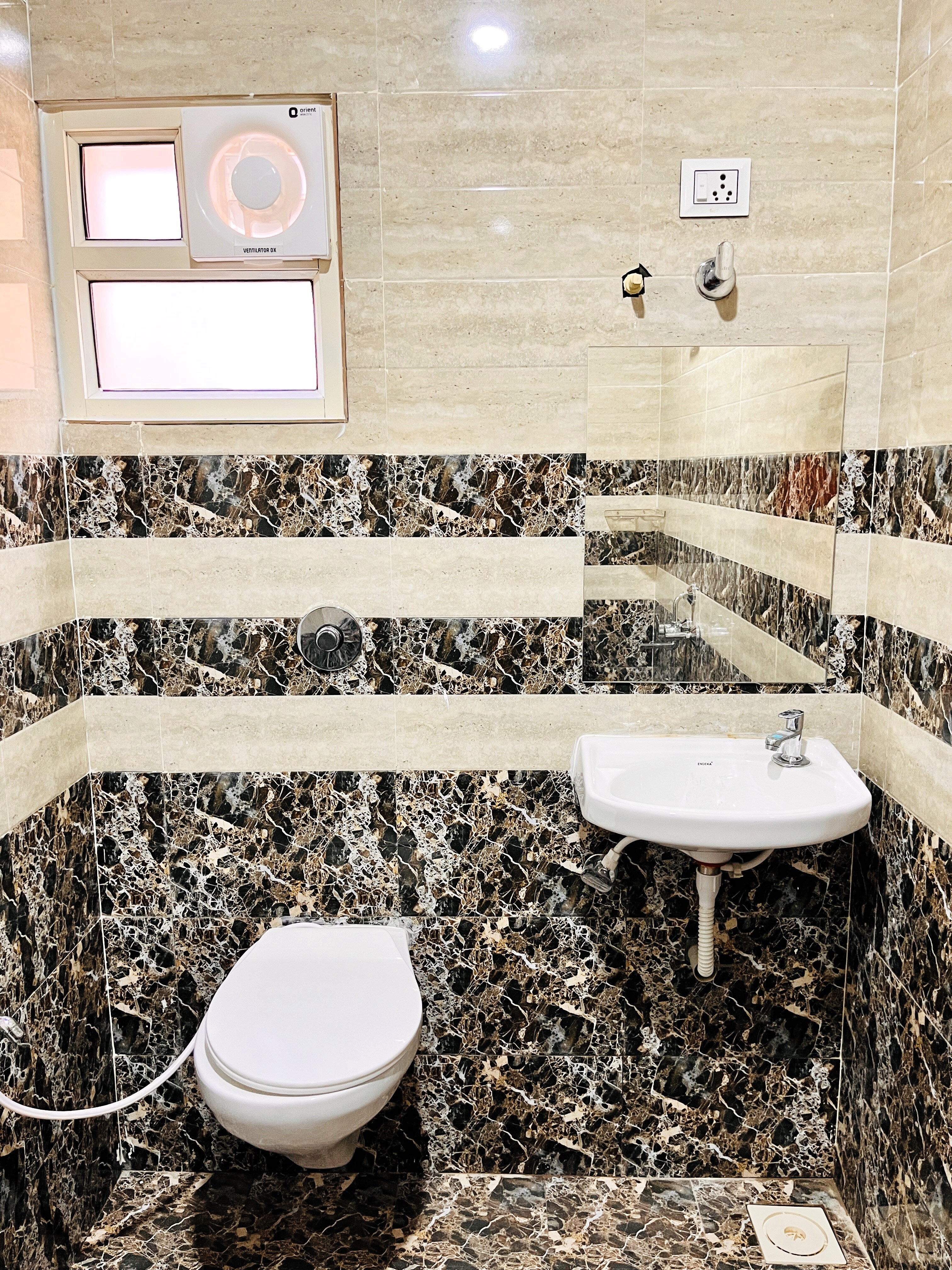 Hotel Kutch Palace - Tap to explore photos