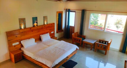 Hill Hoppers | Private Rooms & Dorms Room Type - Premium Room with Two Balconies