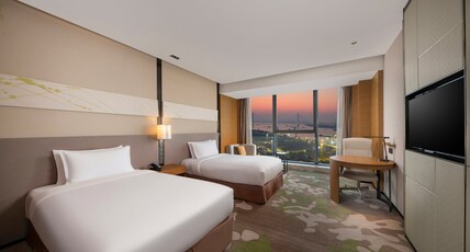 Holiday Inn Nanjing Harbour Room Type - 2 Twin Beds Standard Harbour View