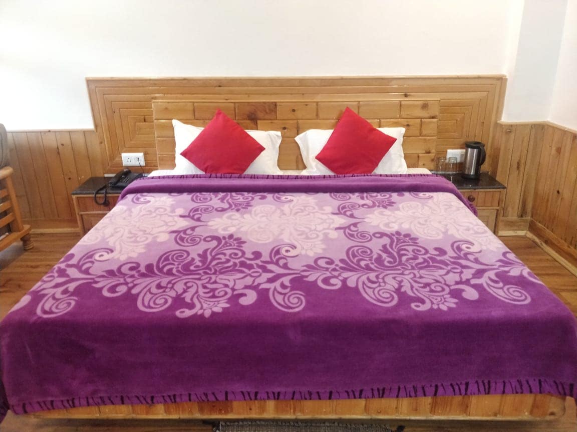 Rock Villa - Tap to explore photos