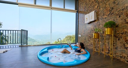 ELEPHANT PASSAGE Room Type - Valley View Jacuzzi Cottage