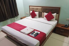 HOTEL JAY SHREE PALACE