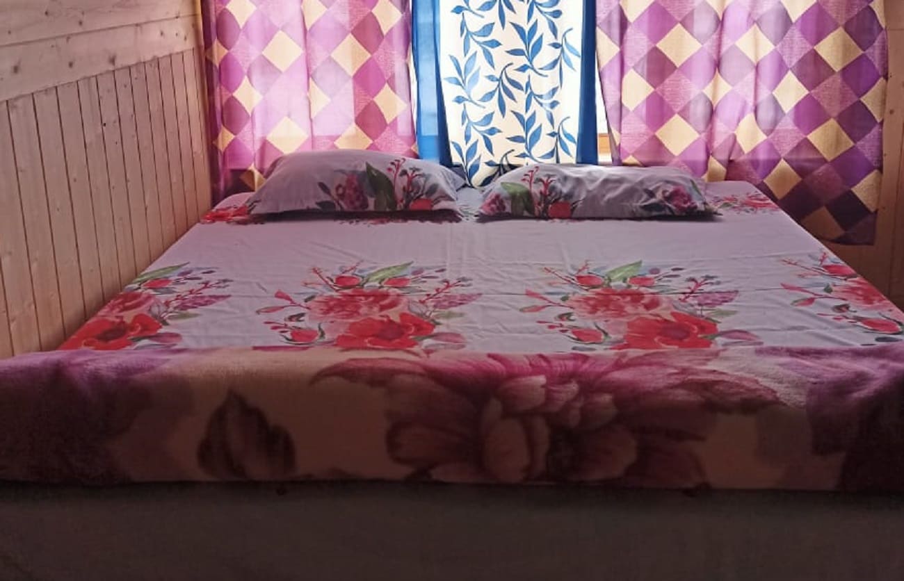 Sangay Guest House - Tap to explore photos