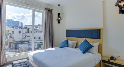 FIRST INN HOTELS Room Type - Deluxe Room