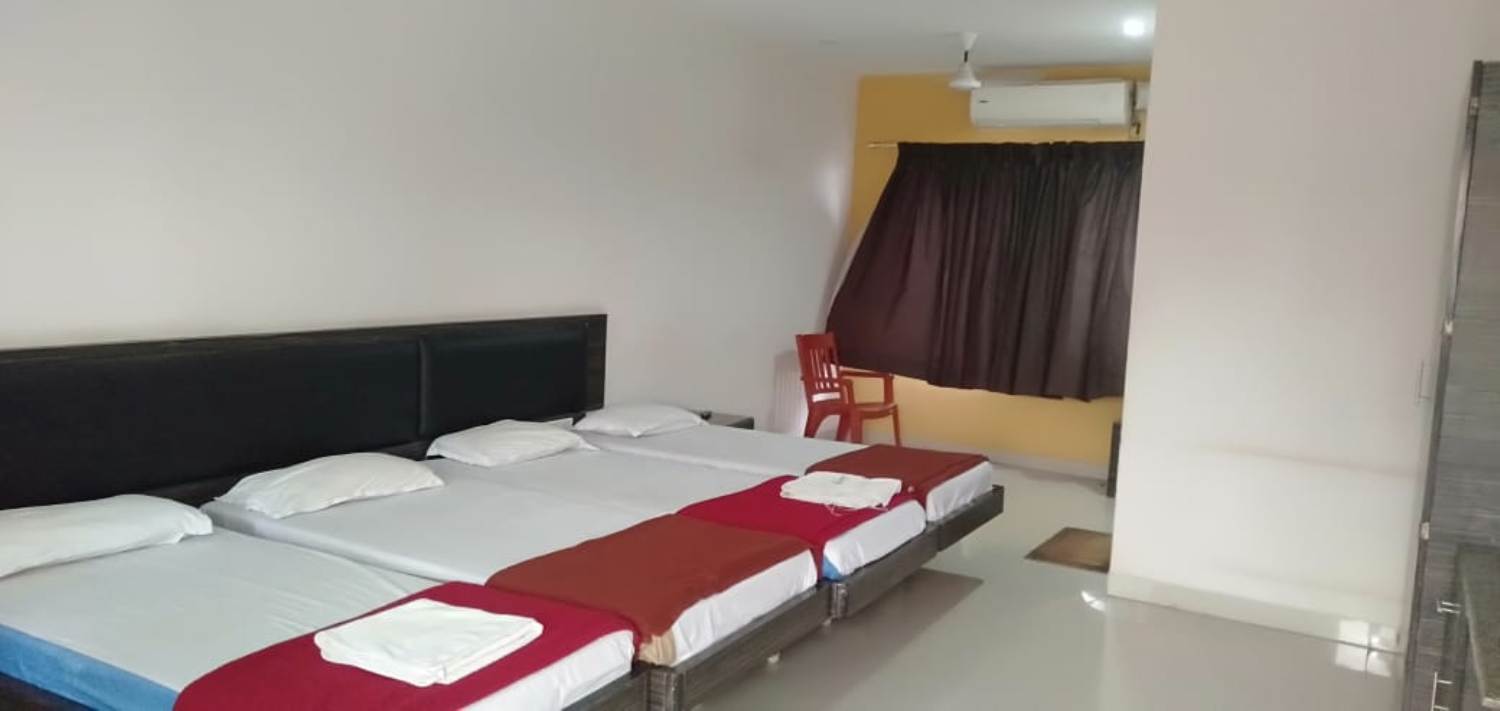 i-Roomz Hoysala Residency - Tap to explore photos