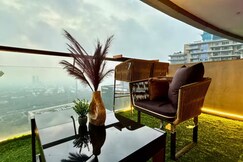 High Sky Inn Evening Stay At Supernova Noida