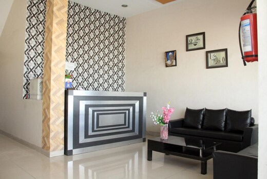 Hotel Sitara Inn