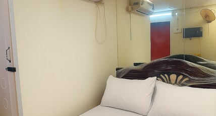 Vishnu lodge Room Type - Luxury King Bed Room with City View