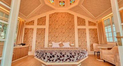 FIREFLY RESORT Room Type - Honeymoon Cottage