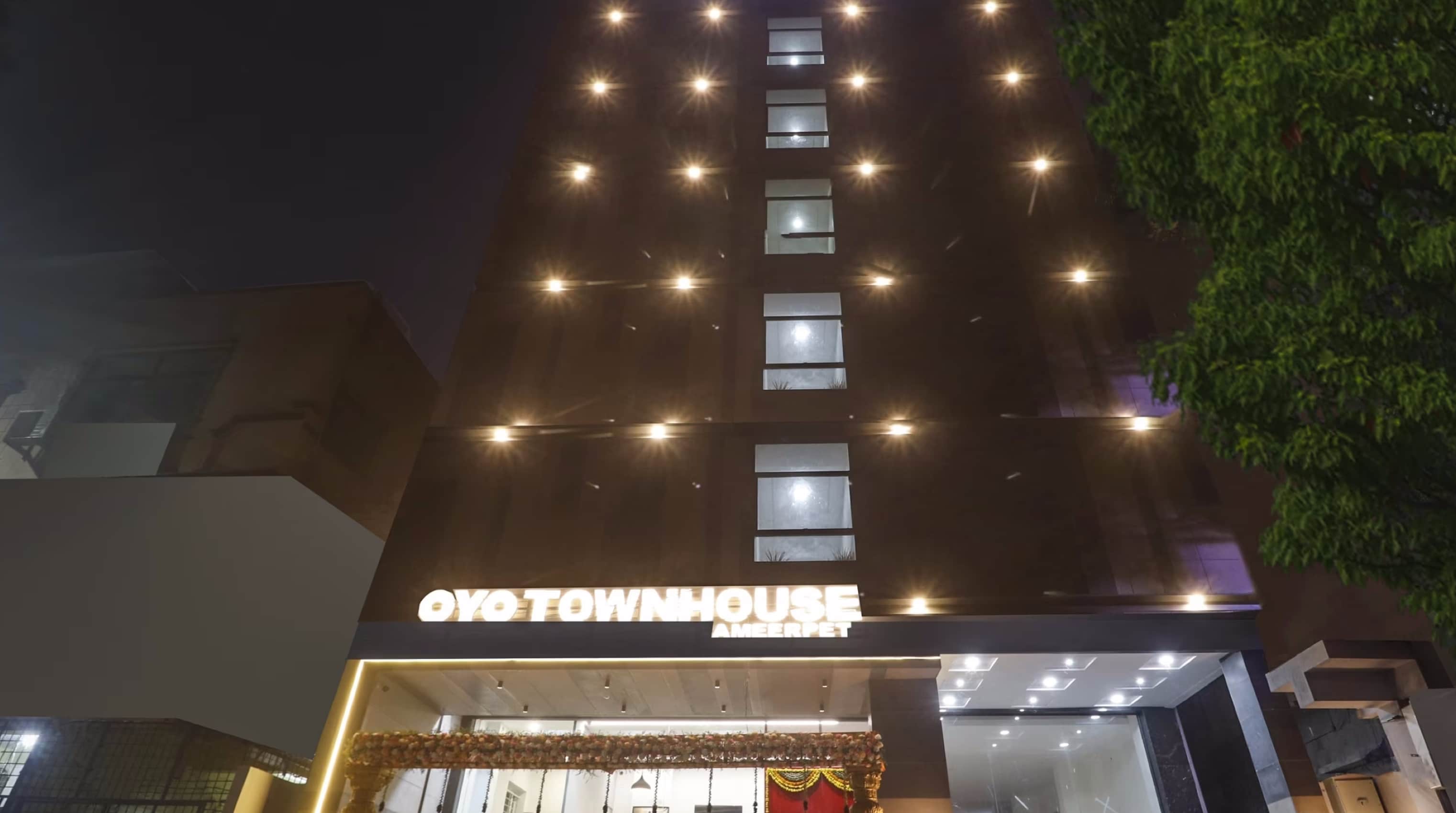 Townhouse Ameerpet - Tap to explore photos
