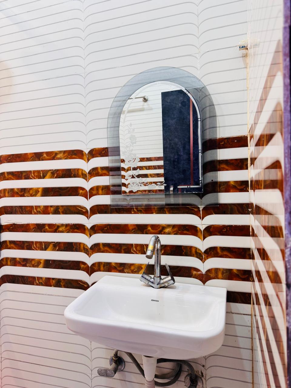 Temple View Guest House | 20 Mts from Ram Mandir - Tap to explore photos
