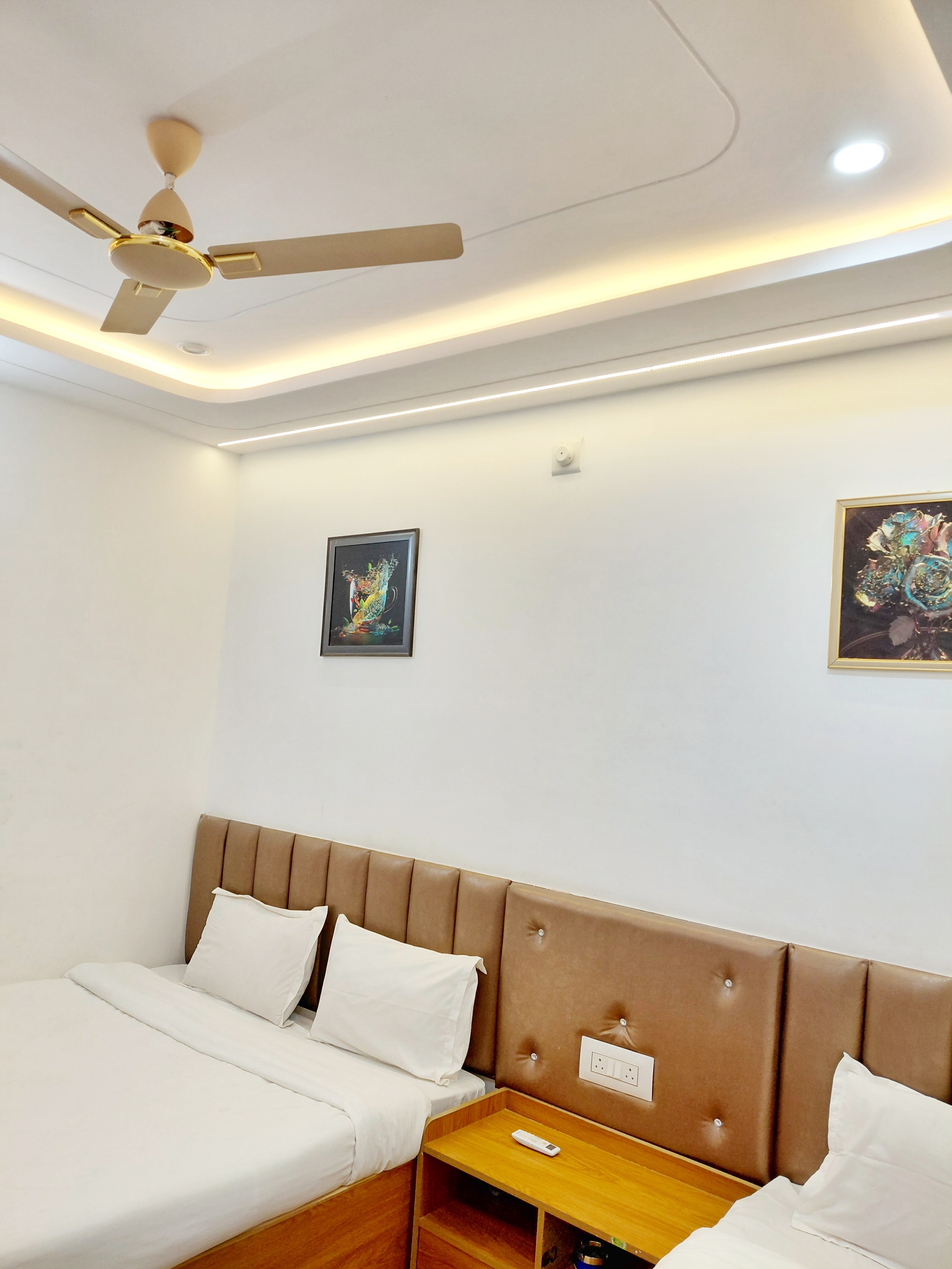 Hotel Gajraj - Tap to explore photos