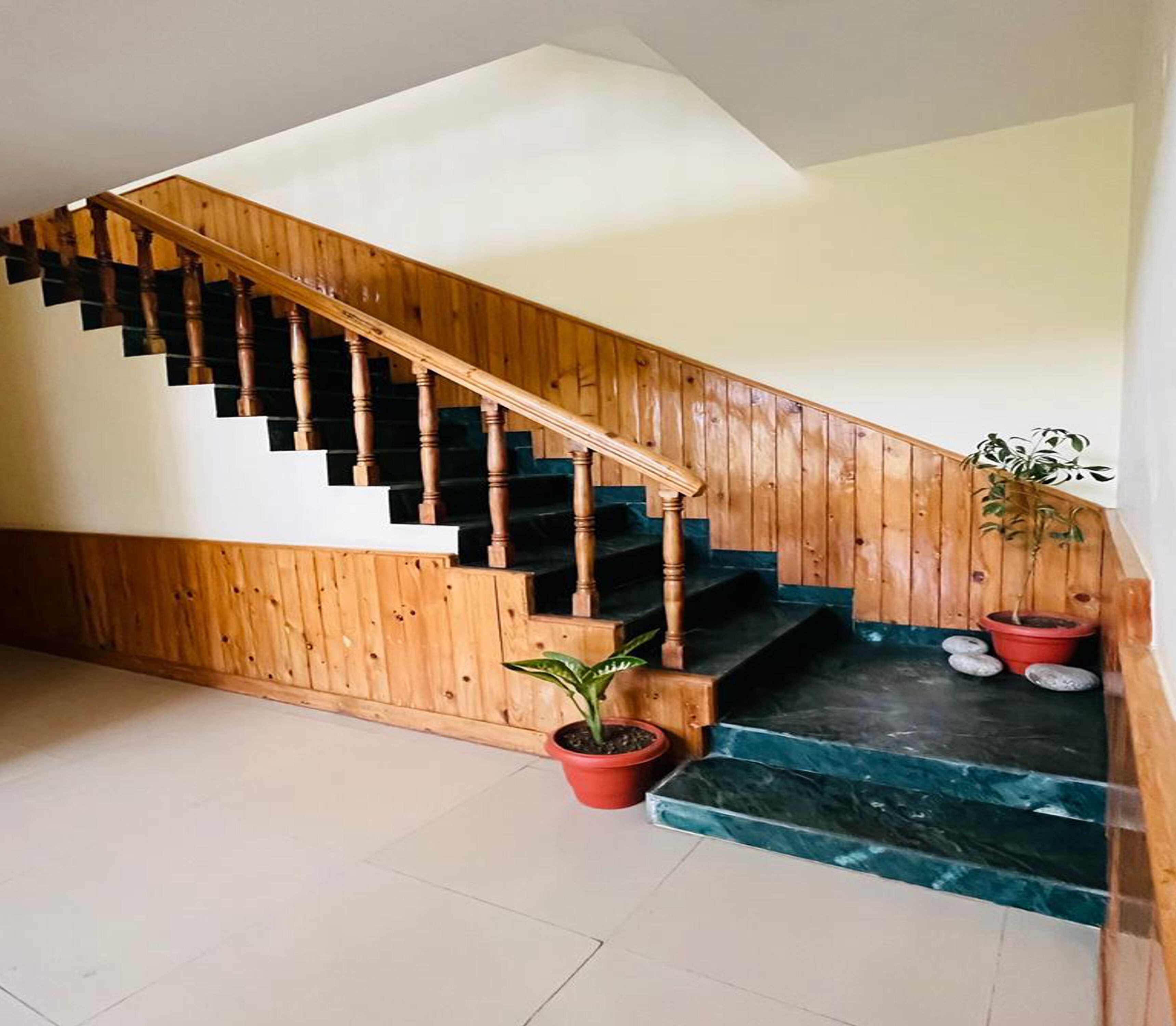 Apple Cottage B&B | 4bhk Cottage - Tap to explore photos