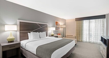 Best Western Plus Daytona Inn Seabreeze Oceanfront Room Type - Accessible - Suite King Bed, Mobility Accessible, Roll In Shower, Non-Smoking, Full Breakfast Best Western Plus Daytona Inn Seabreeze Oceanfront Room Type - Accessible - Suite King Bed, Mobility Accessible, Roll In Shower, Non-Smoking, Full Breakfast