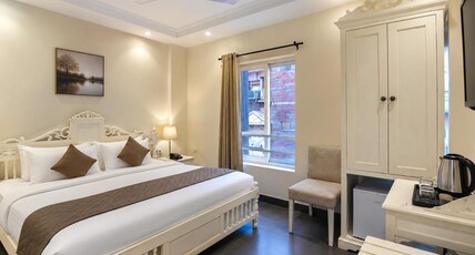 Hotel Pinky Villa - New Delhi Railway Station Room Type - Superior Heritage Room city view Hotel Pinky Villa - New Delhi Railway Station Room Type - Superior Heritage Room city view