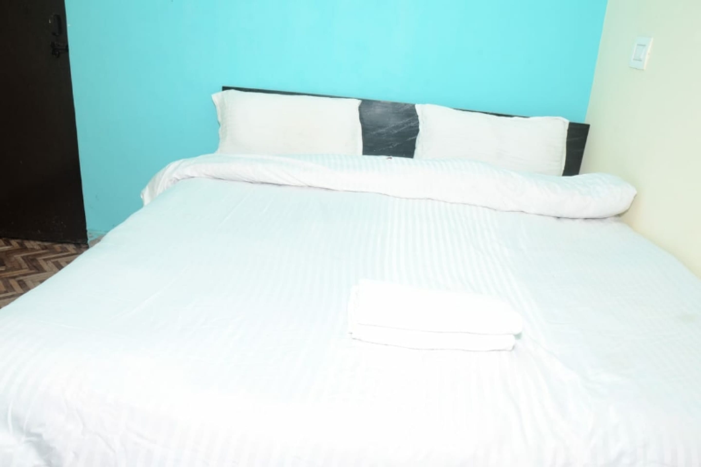 SPOT ON Hotel Abhinandan - Tap to explore photos