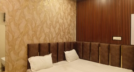 Shri radhe sagar hotel Room Type - Deluxe