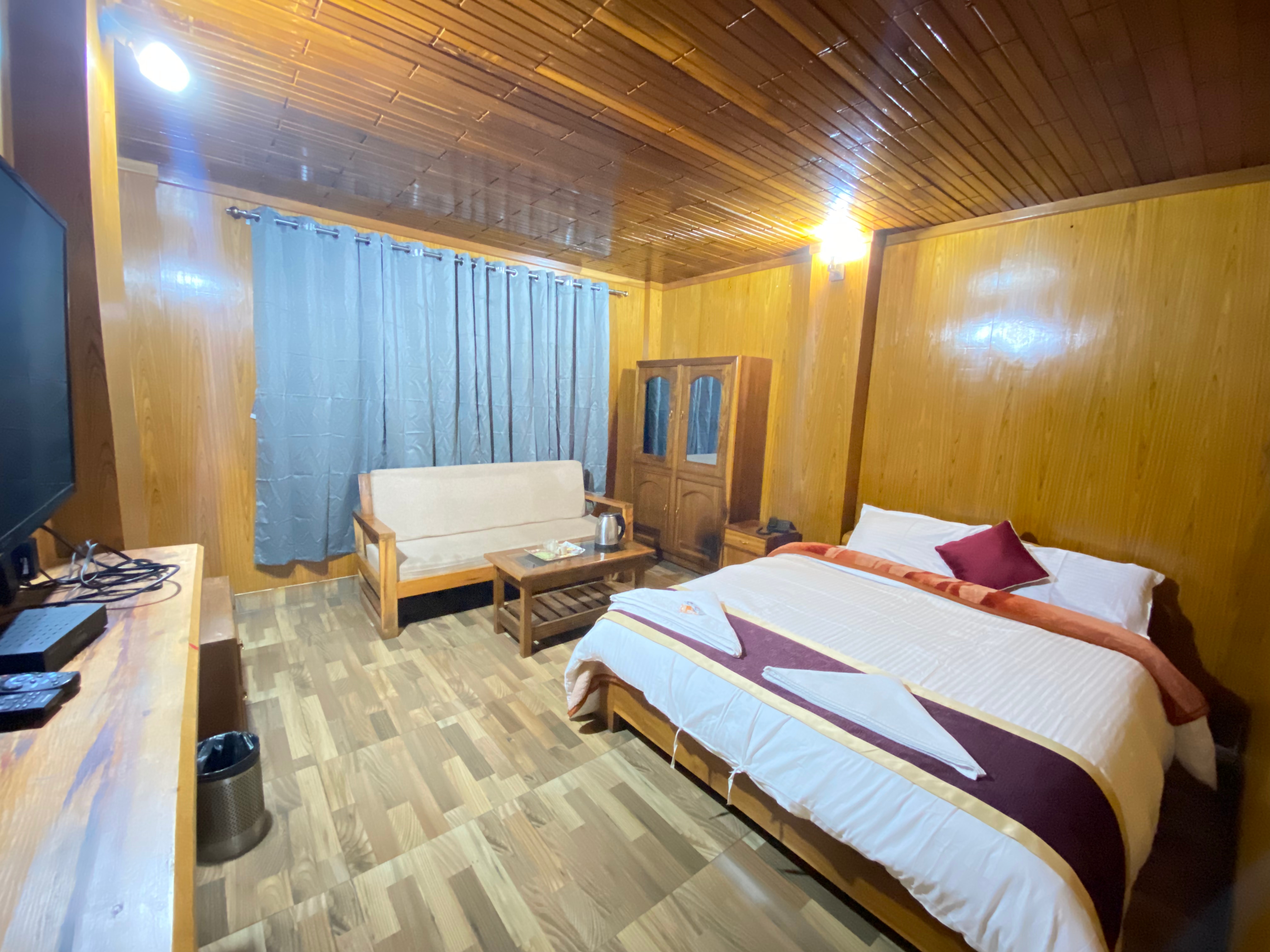 Hotel Dekhang - Tap to explore photos