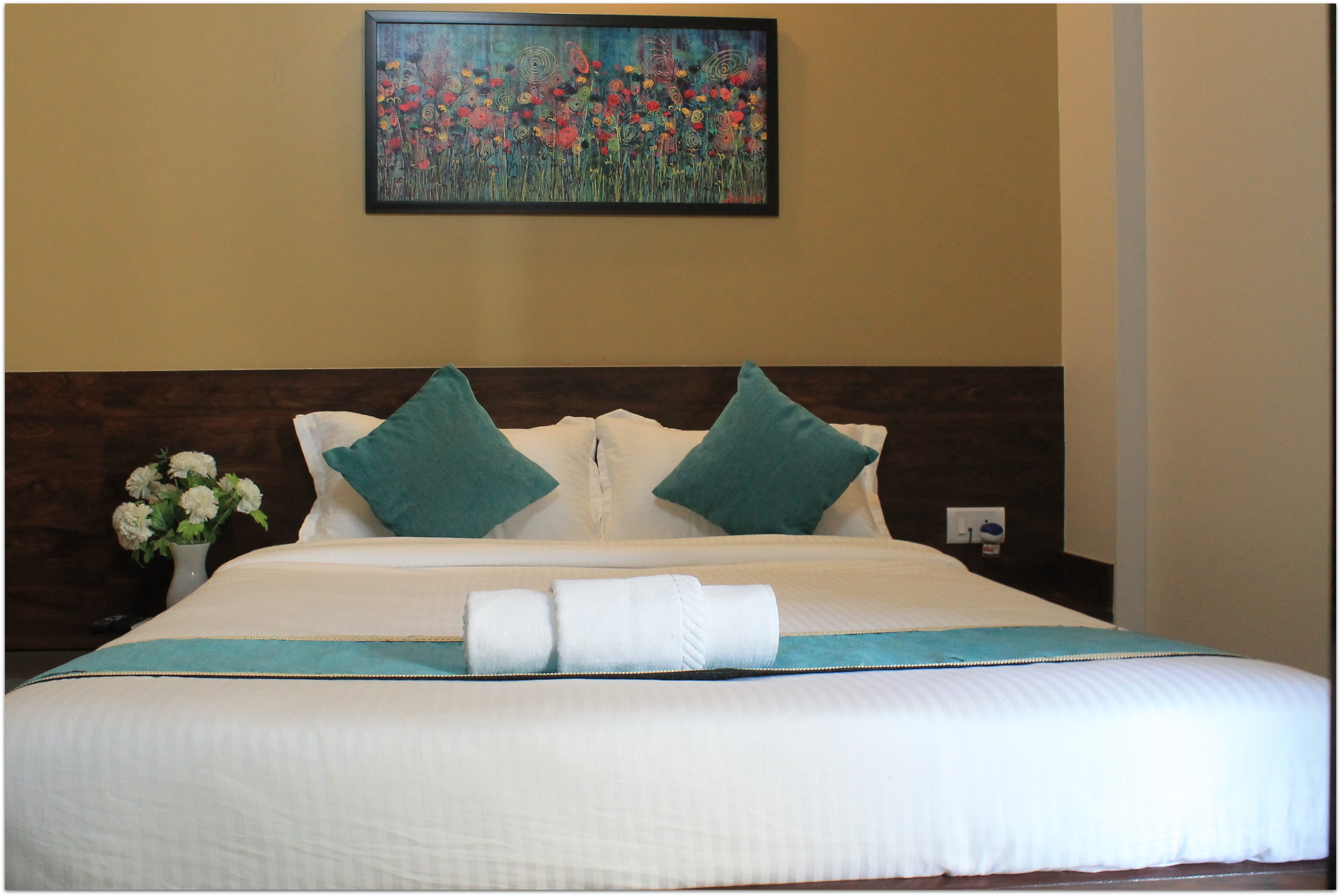 StayBird - Icon Bliss, An Apartment Hotel - Tap to explore photos