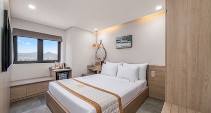 Nguyen Gia Hotel Room Type - Superior Double Room with City View Nguyen Gia Hotel Room Type - Superior Double Room with City View