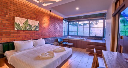 The Saray Munnar by VOYE HOMES Room Type - Jacuzzi Room with Plantation View
