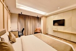 Hotel Tilak