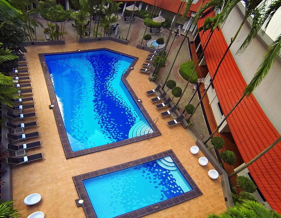 York Hotel Singapore - Tap to explore photos