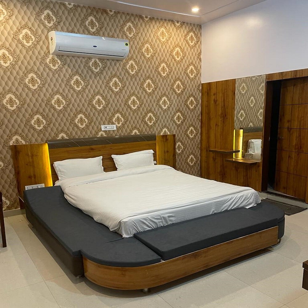 Udiksh residency and restaurant - Tap to explore photos