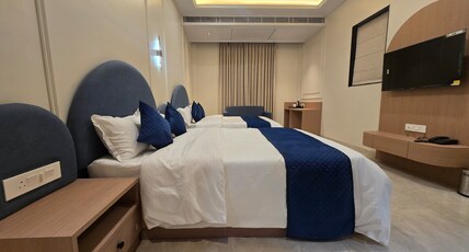 HOTEL SHREE KARNI PALACE Room Type - Twin Room